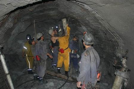青湖路街道工程爆破中的危险因素分析以及应对工程爆破危险的措施