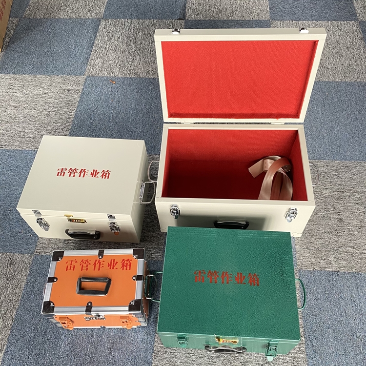 青湖路街道爆破工程作业箱如何选择？玻璃钢与传统材质的全面对比